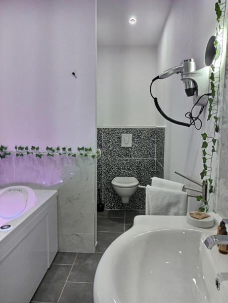 Les Suites Fenelon Le Cateau-Cambresis Kültér fotó